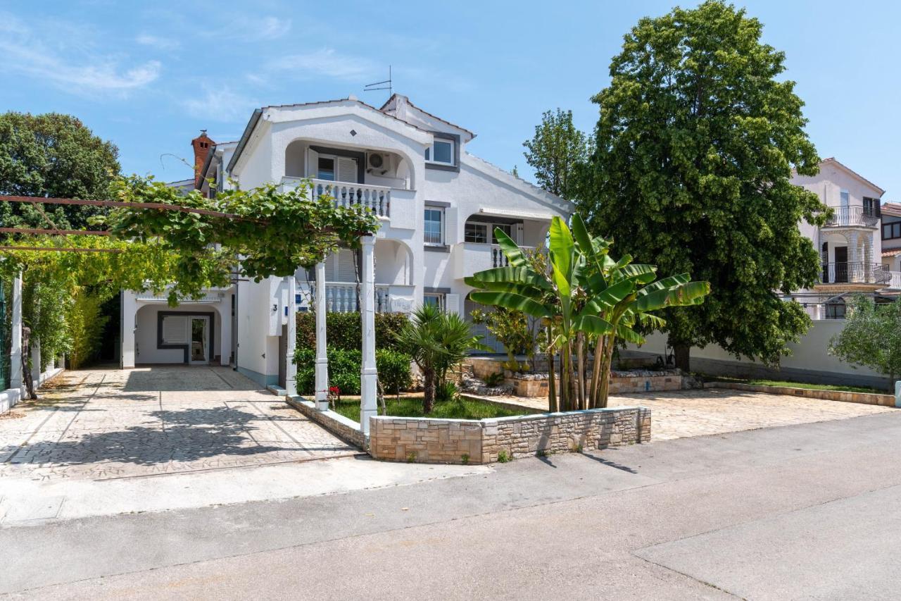 Villa Lucija Пьешчана-Увала Экстерьер фото